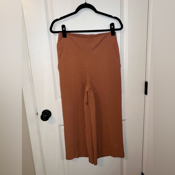 Women's Nine West High Rise Wide-Leg Crop Pants - Picture 7 of 11